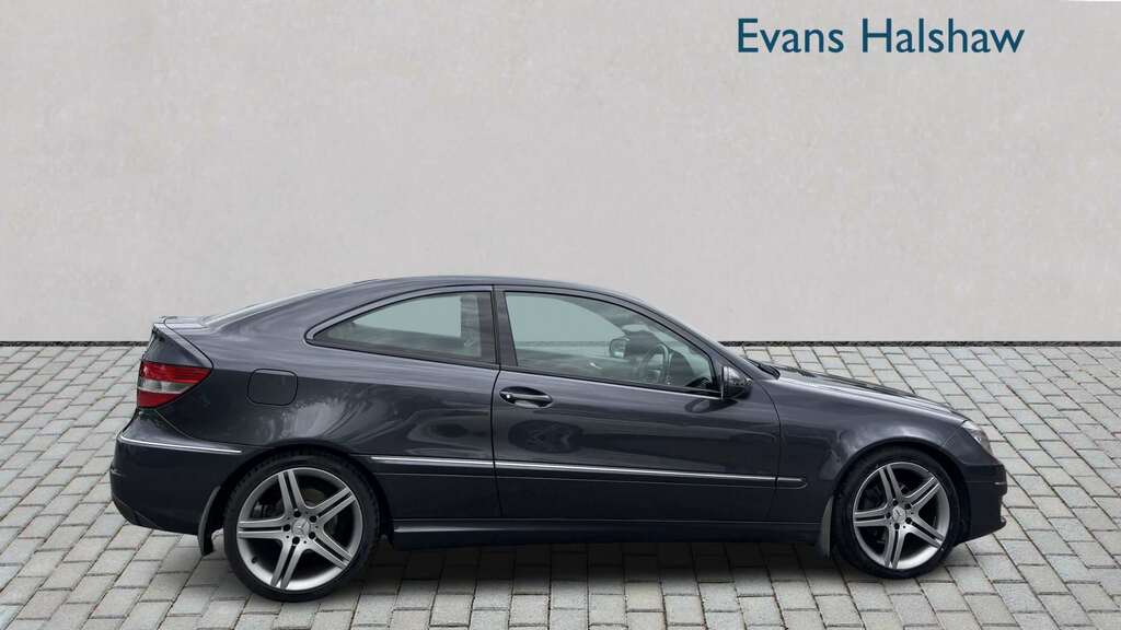 Mercedes-Benz CLC Class 180K Sport 2010 Blue #3