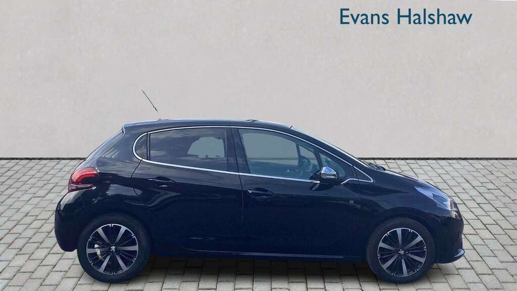 Peugeot 208 1.2 Puretech 82 Tech Edition Start Stop 2018 KL18ZXY Black #4