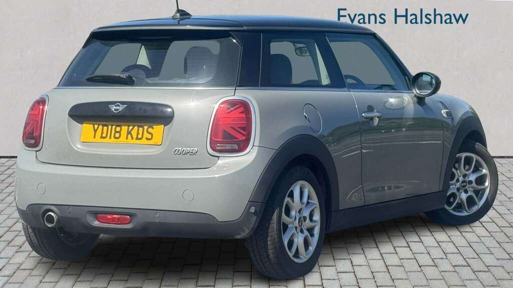 Mini Hatch 1.5 Cooper II 2018 YD18KDS Grey #2