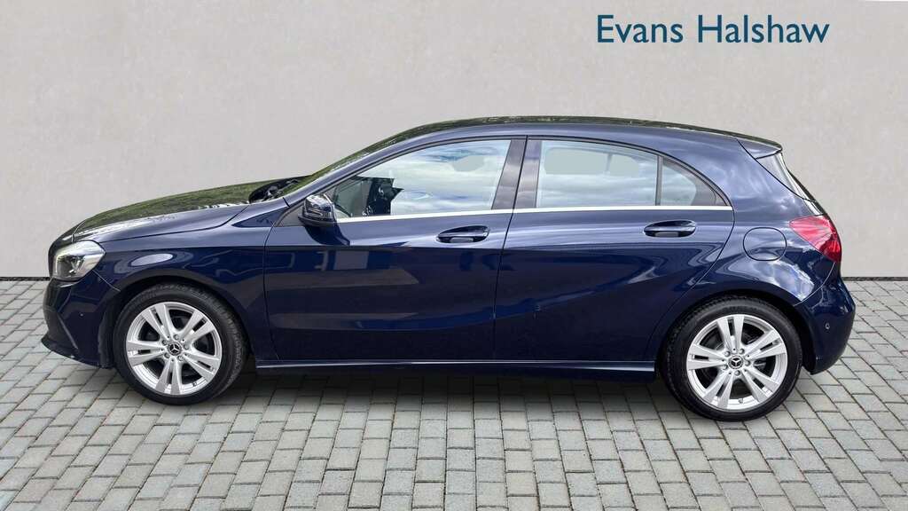 Mercedes-Benz A Class A180d Sport Premium 2017 SN67YBK Blue #5