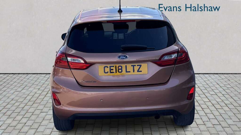 Ford Fiesta 1.0 Ecoboost Titanium Bo Play 2018 CE18LTZ Brown #4