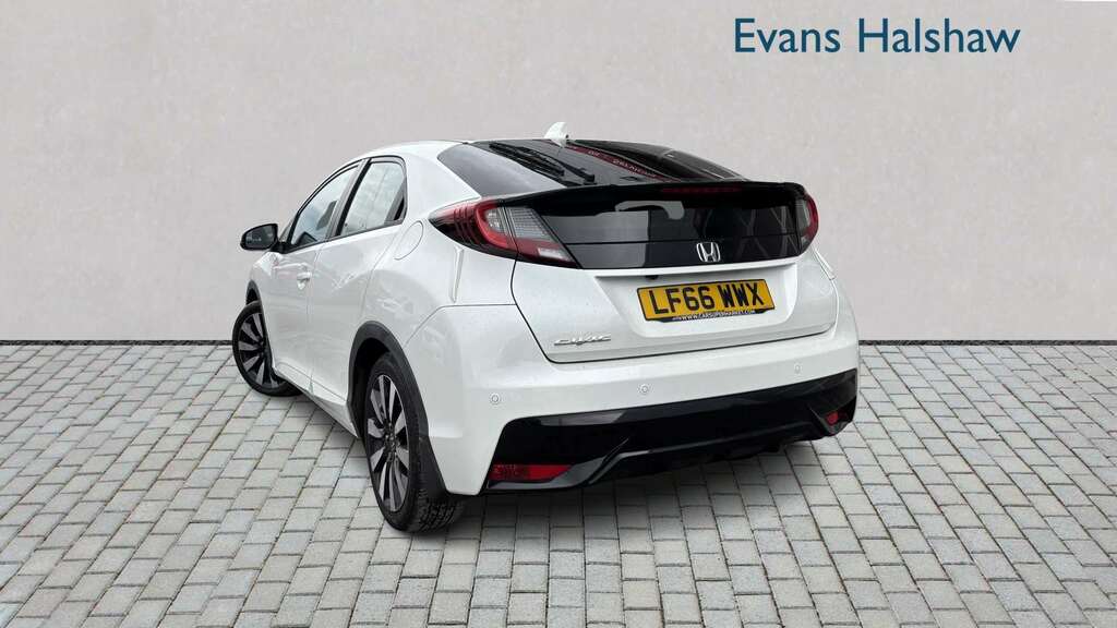 Honda Civic 1.8 I-vtec Se Plus Nav 2016 LF66WWX White #2