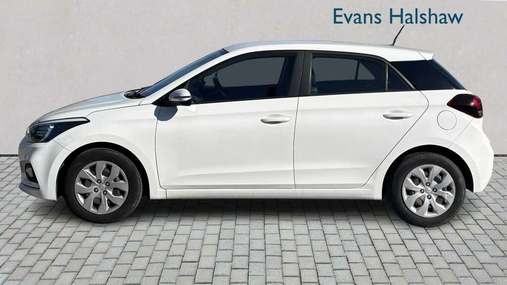 Hyundai I20 1.2 Mpi S Connect 2019 White #3