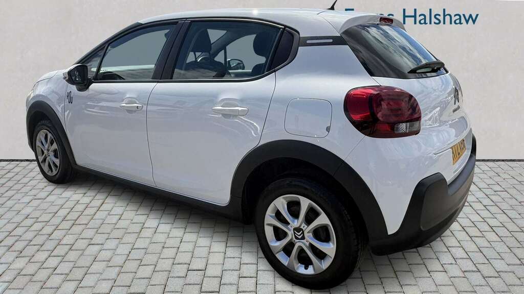 Citroen C3 1.2 Puretech You 2023 FH72AEU White #5