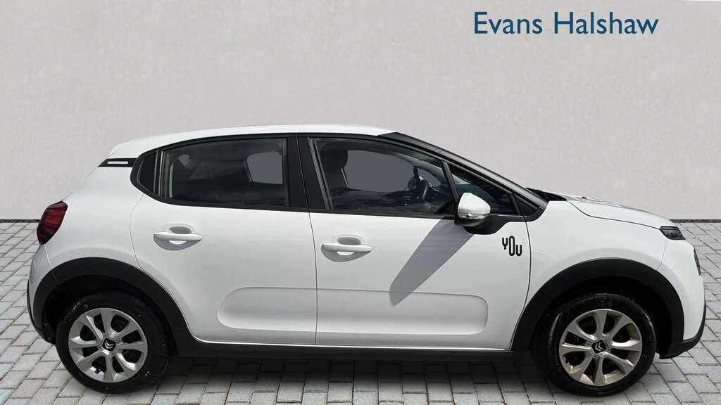 Citroen C3 1.2 Puretech You 2023 FH72AEU White #4