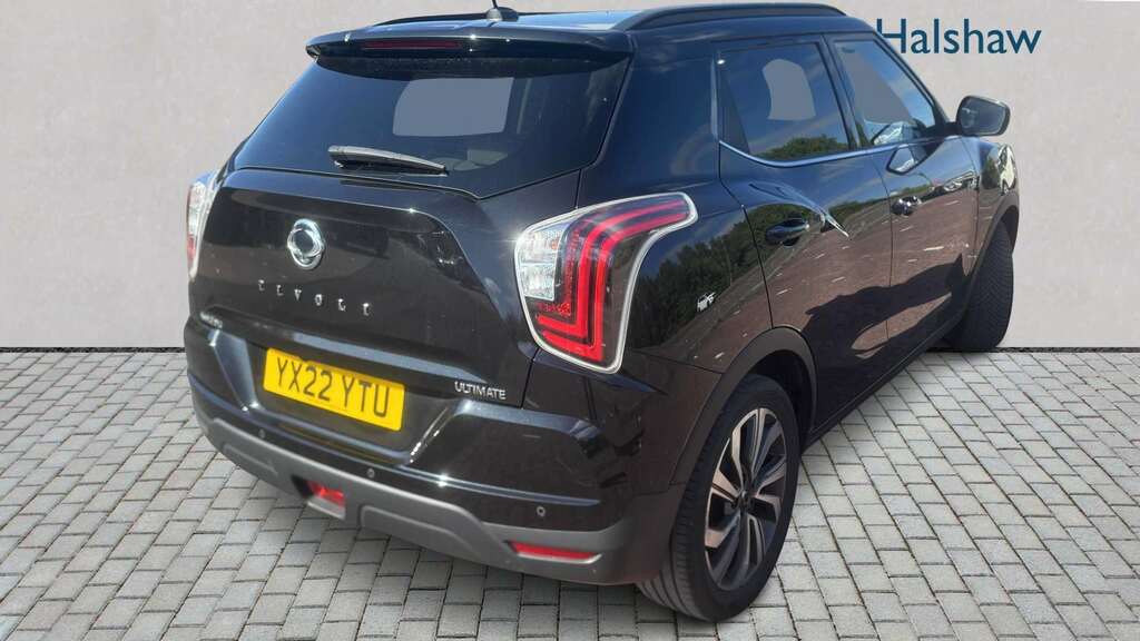 SsangYong Tivoli 1.5P Ultimate 2022 Black #4