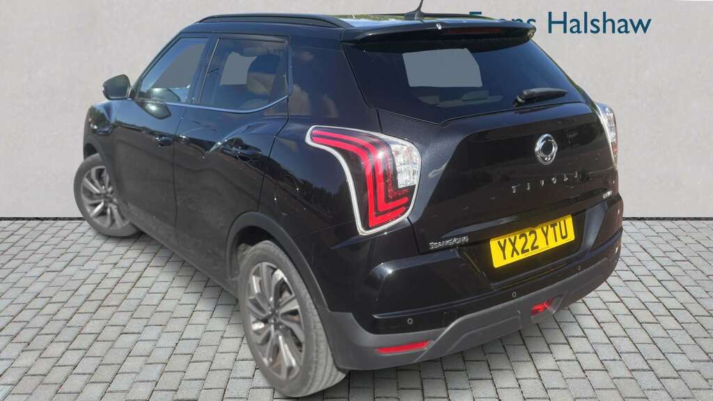 SsangYong Tivoli 1.5P Ultimate 2022 Black #3