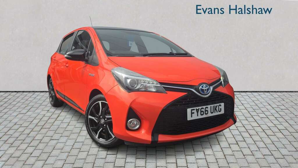 Toyota Yaris 1.5 Hybrid Orange Edition Cvt 2016 Orange