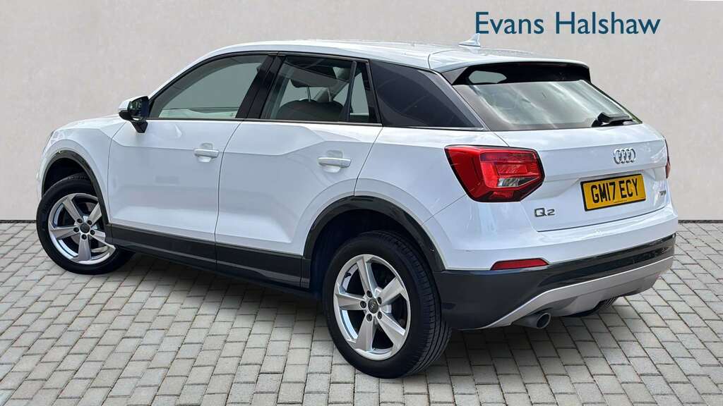 Audi Q2 1.0 Tfsi Sport 2017 GM17ECY White #2