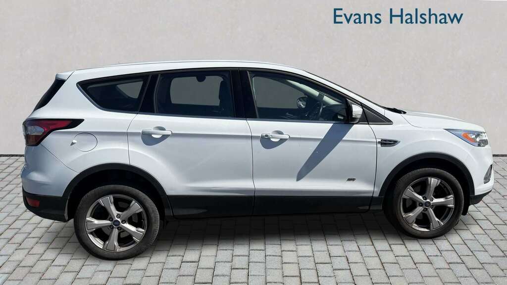 Ford Kuga 2.0 Tdci 180 Titanium 2018 BJ18LRX White #3