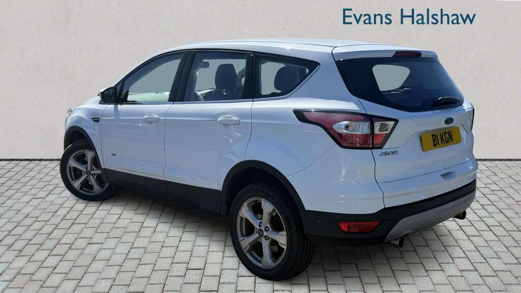 Ford Kuga 2.0 Tdci 180 Titanium 2018 BJ18LRX White #2