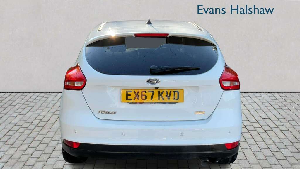 Ford Focus 1.5 Ecoboost Titanium Navigation 2017 White #5