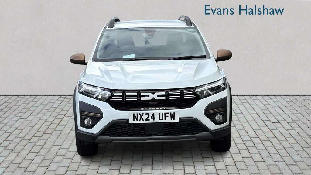 Dacia Sandero Stepway 1.0 Tce Bi-fuel Extreme 2024 NX24UFW White #2