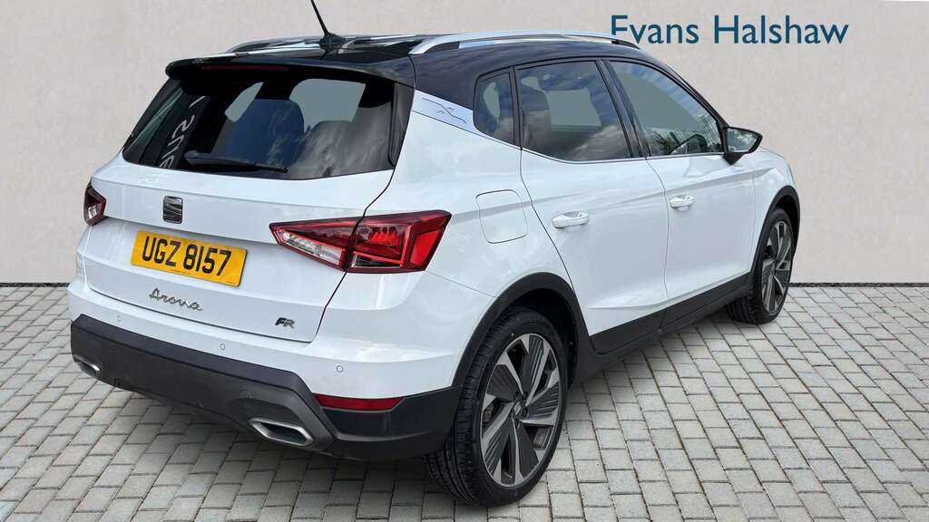 Seat Arona 1.0 Tsi 110 Fr Sport Dsg 2021 UGZ8157 White #2