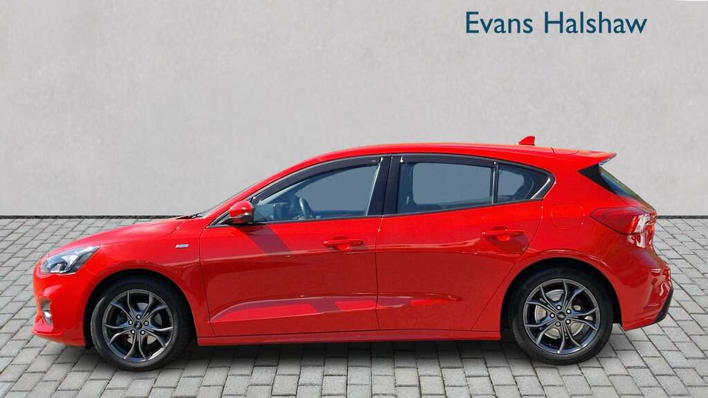 Ford Focus 1.0 Ecoboost 125 St-line 2019 KP69LRJ Red #4