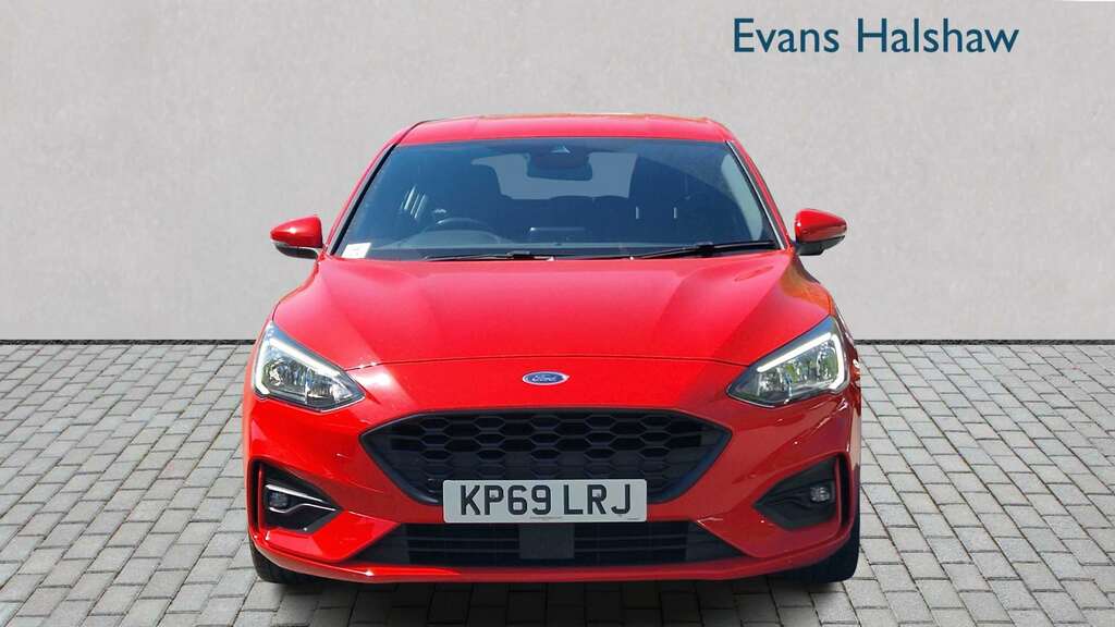 Ford Focus 1.0 Ecoboost 125 St-line 2019 KP69LRJ Red #3