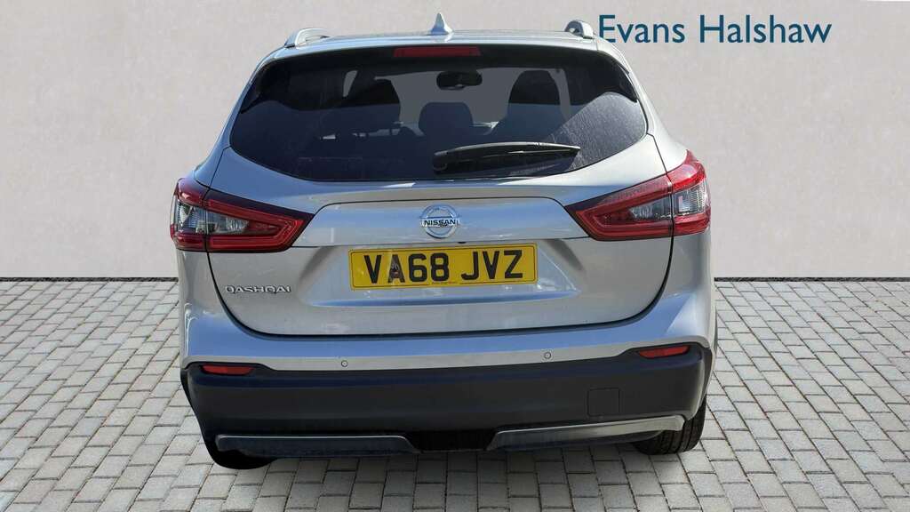 Nissan Qashqai 1.3 Dig-t Tekna 2019 VA68JVZ Silver #4
