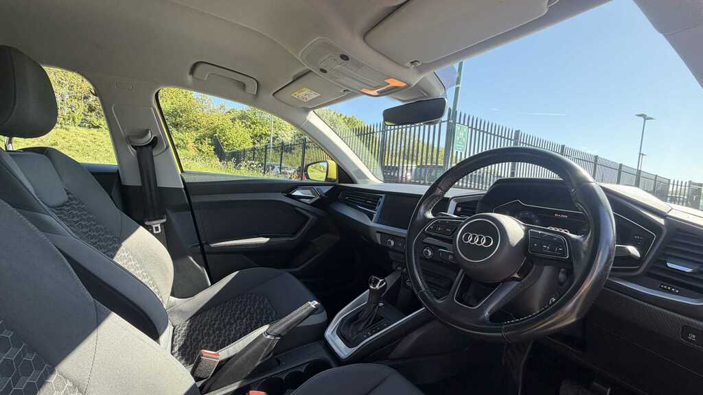 Audi A1 30 Tfsi Sport S Tronic 2019 WN19UVS Yellow #3