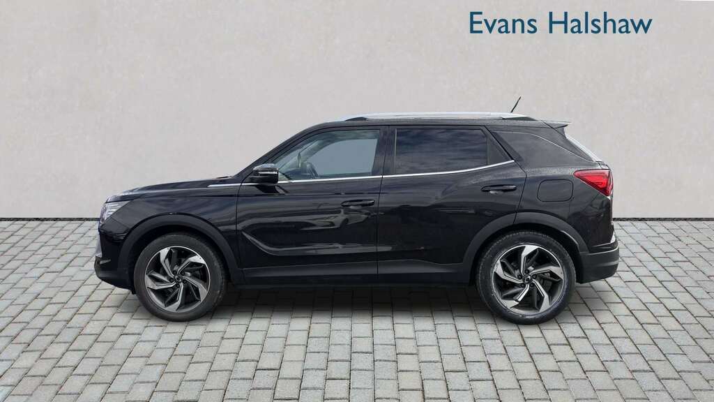 SsangYong Korando 1.5 Ultimate 2020 Black #2