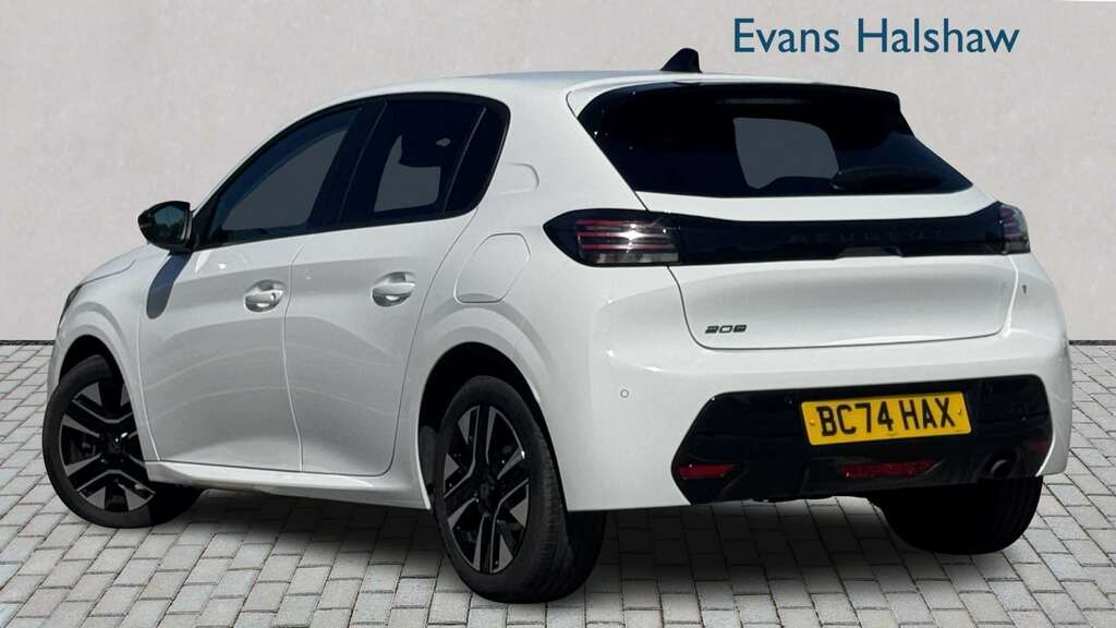Peugeot 208 1.2 Puretech 100 Allure 2025 White