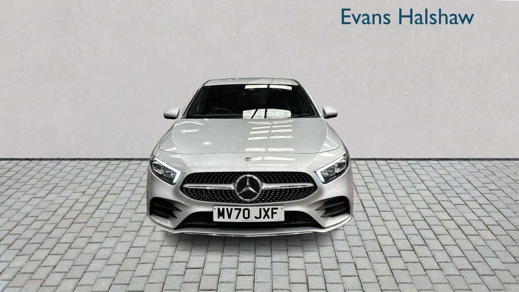 Mercedes-Benz A Class A180 Amg Line 2020 MV70JXF Silver #3