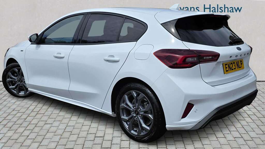 Ford Focus 1.0 Ecoboost Hybrid Mhev 155 St-line Edition 2 EN23NLP White #4