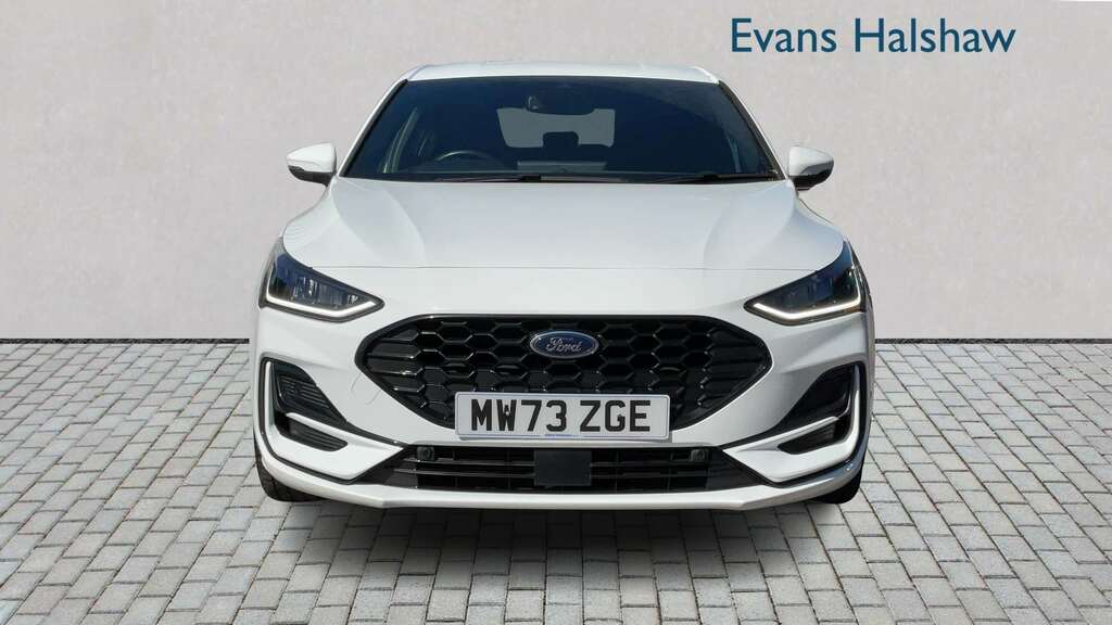 Ford Focus 1.0 Ecoboost Hybrid Mhev 155 St-line X 20 MW73ZGE White #4