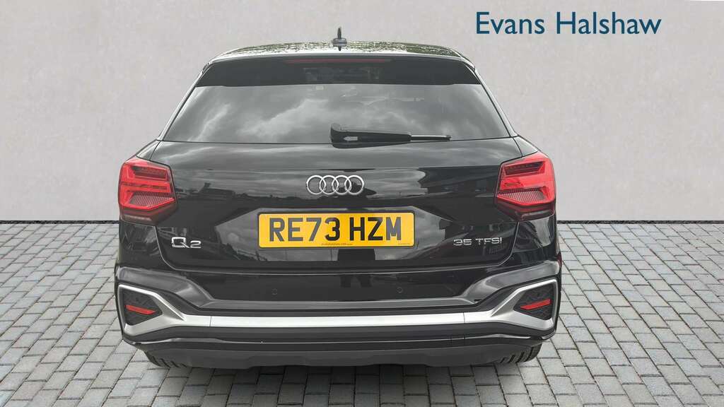 Audi Q2 35 Tfsi S Line 2023 RE73HZM Black #5