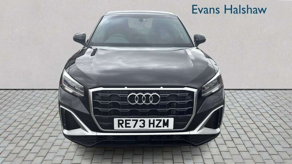 Audi Q2 35 Tfsi S Line 2023 RE73HZM Black #4