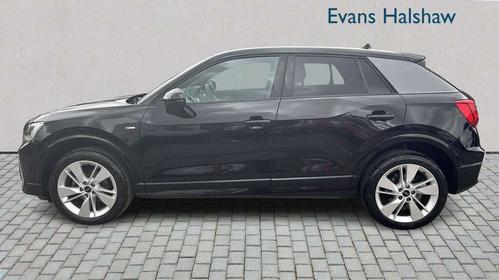 Audi Q2 35 Tfsi S Line 2023 RE73HZM Black #3