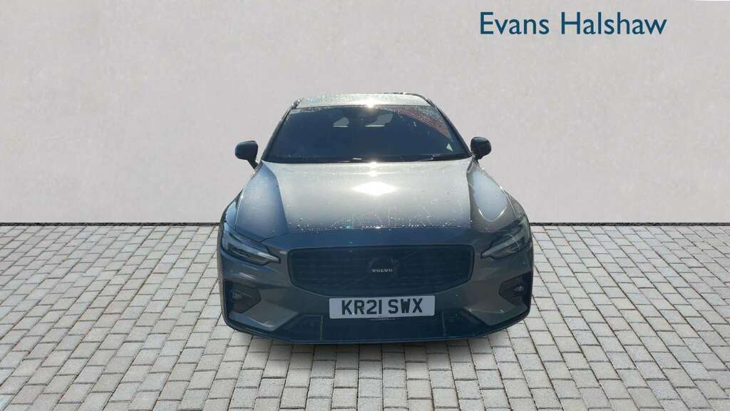 Volvo V60 2.0 B5p R Design 2021 Grey #4