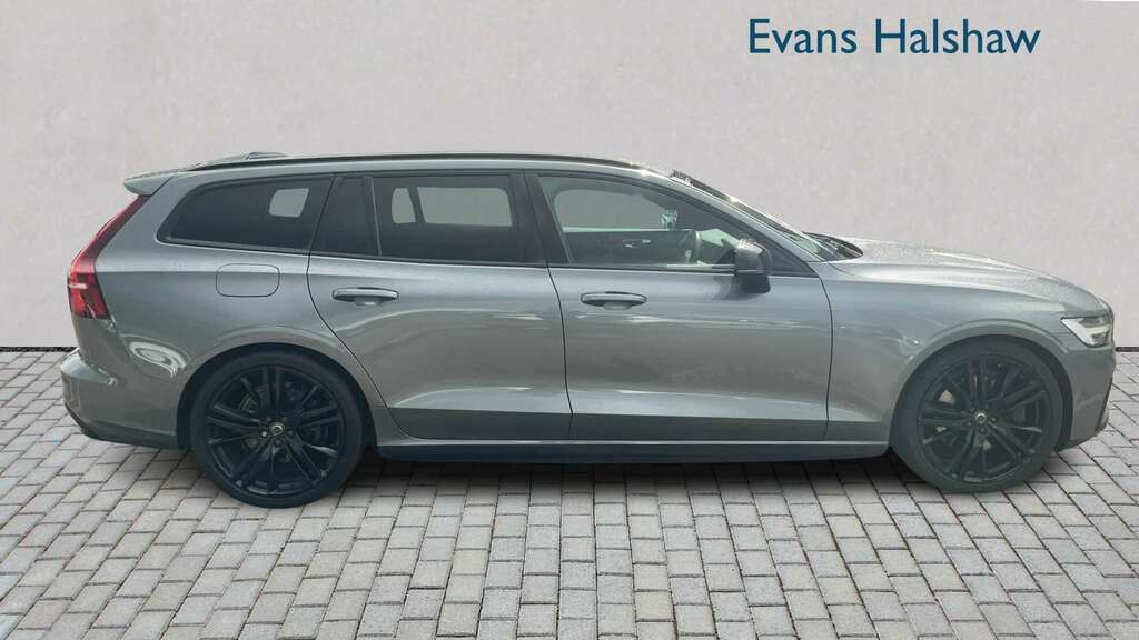 Volvo V60 2.0 B5p R Design 2021 Grey #3