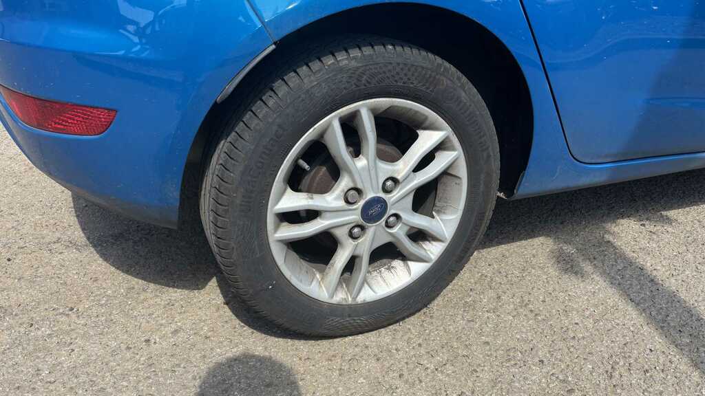 Ford Fiesta 1.0 Ecoboost Zetec 2015 KK15CKX Blue #5