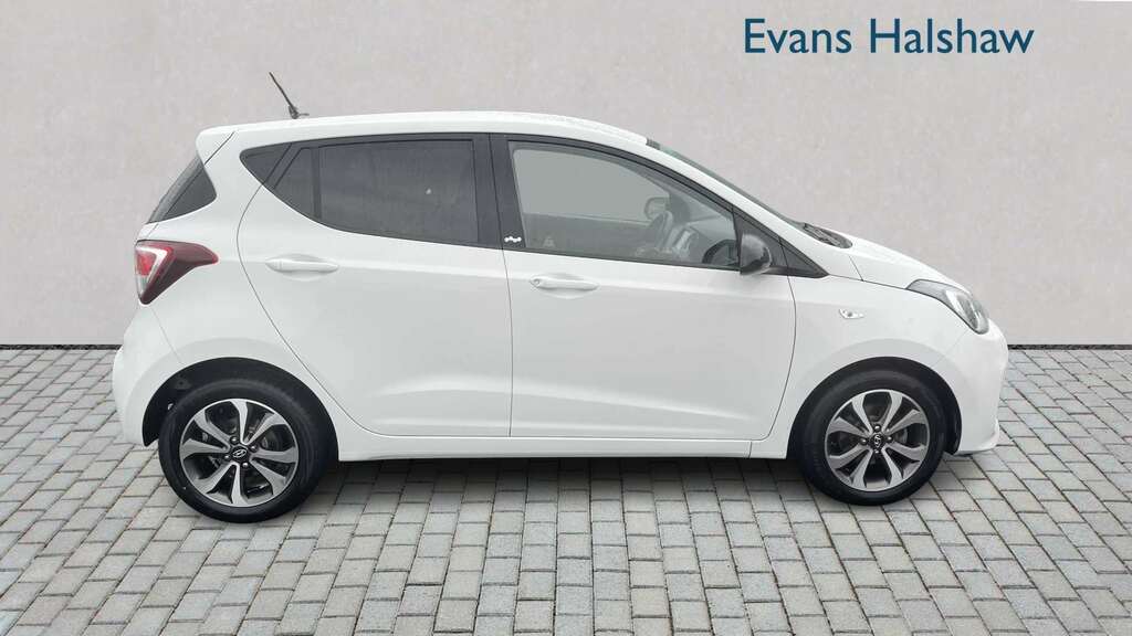 Hyundai I10 1.0 Play 2019 YW19TSX White #5