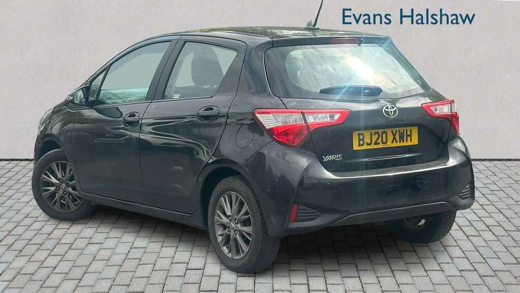 Toyota Yaris 1.0 72 Vvt-i Icon 2020 Black #2