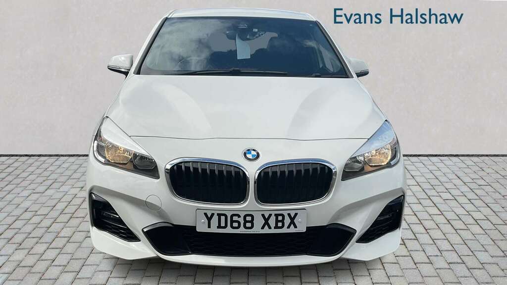 BMW 2 Series 218I M Sport 2018 YD68XBX White #3