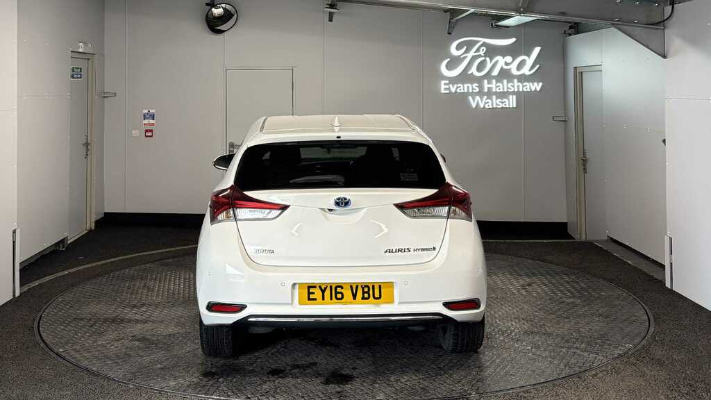 Toyota Auris 1.8 Hybrid Excel Cvt 2016 EY16VBU White #6