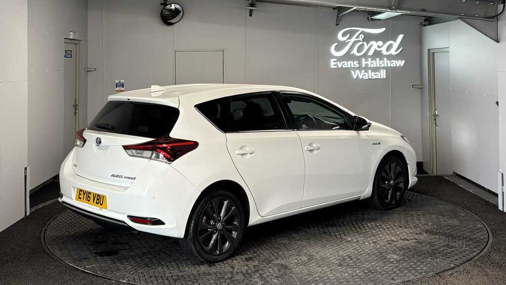 Toyota Auris 1.8 Hybrid Excel Cvt 2016 EY16VBU White #5