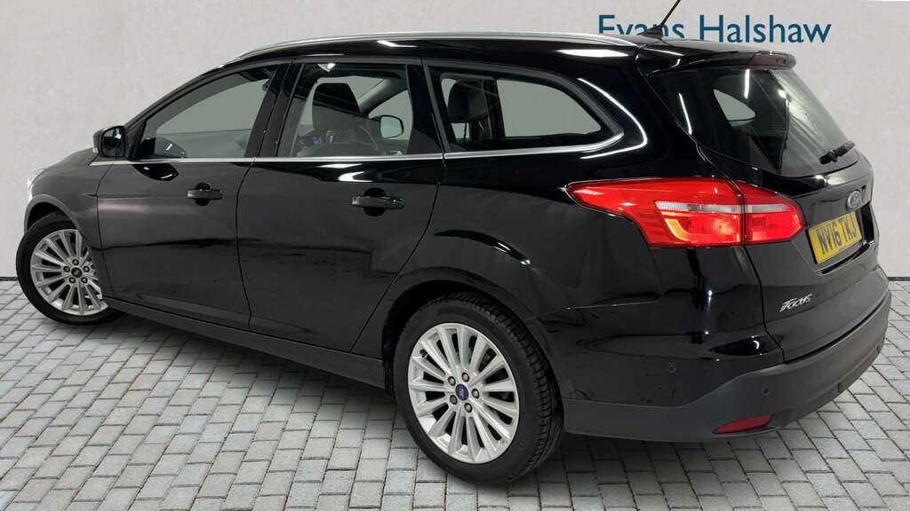 Ford Focus 2.0 Tdci Titanium X Navigation Powershift 2016 Black #2