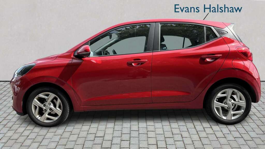 Hyundai I10 1.2 Mpi Se Connect 2022 NU72OJL Red #4