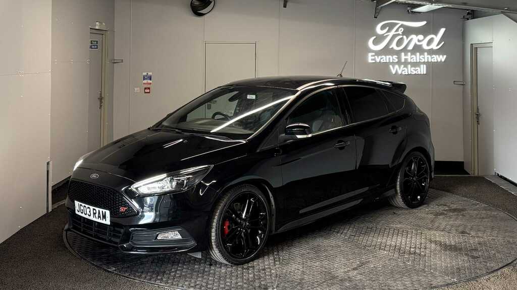 Ford Focus 2.0 Tdci 185 St-3 Navigation 2018 JG03RAM Black #3
