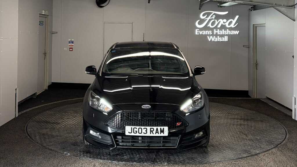 Ford Focus 2.0 Tdci 185 St-3 Navigation 2018 JG03RAM Black #2