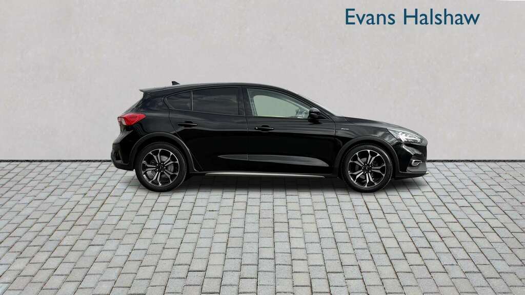 Ford Focus 1.0 Ecoboost Hybrid Mhev 125 Active X Edition MJ21OKG Black #5