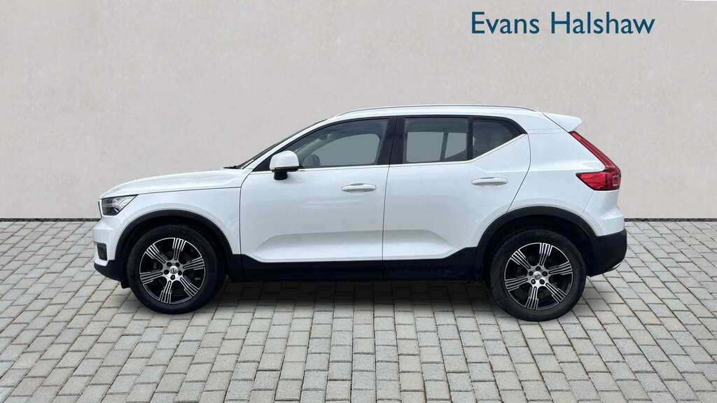 Volvo XC40 1.5 T3 Inscription 2018 White #3