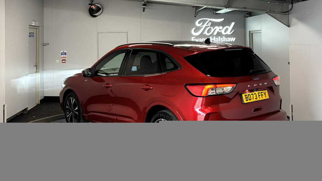 Ford Kuga 1.5 Ecoboost 150 St-line X Edition 2023 BD73FFY Red #6
