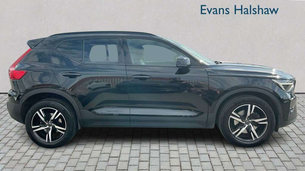 Volvo XC40 2.0 B3p Plus Dark 2022 DN72PNV Grey #5