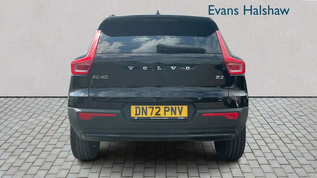Volvo XC40 2.0 B3p Plus Dark 2022 DN72PNV Grey #4