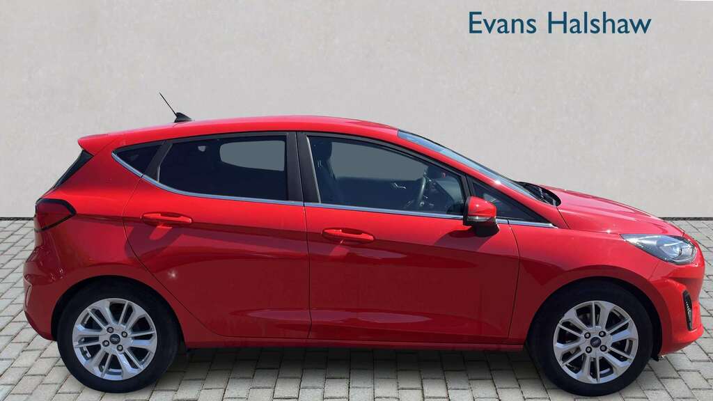 Ford Fiesta 1.0 Ecoboost Titanium 2023 NV72FDL Red #2