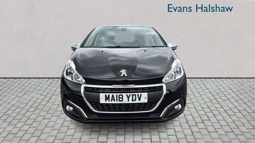 Peugeot 208 1.2 Puretech 82 Allure 2018 MA18YDV Black #4