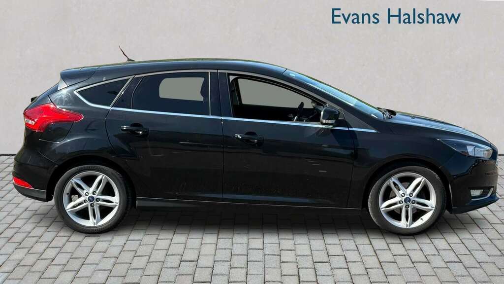 Ford Focus 1.5 Tdci 120 Titanium 2015 YY65JKZ Black #6